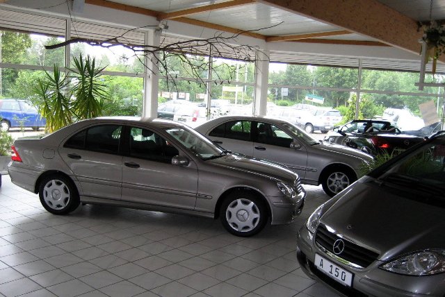 Herzlich willkommen beim Autohaus Nelis