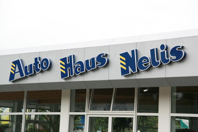 Herzlich willkommen beim Autohaus Nelis